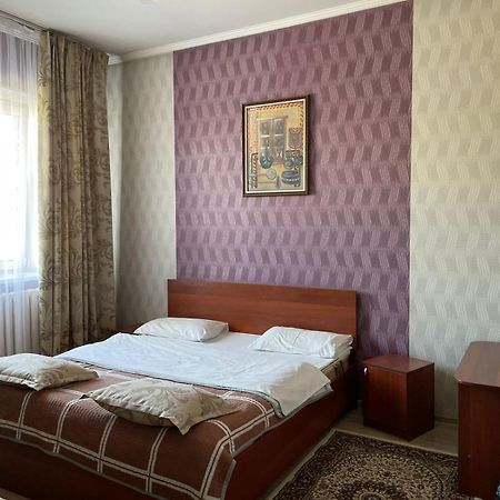 Гостиничный Комплекс Жеты Казына Zharkent Buitenkant foto