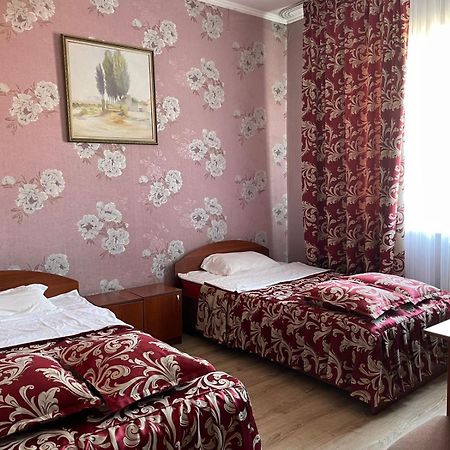 Гостиничный Комплекс Жеты Казына Zharkent Buitenkant foto