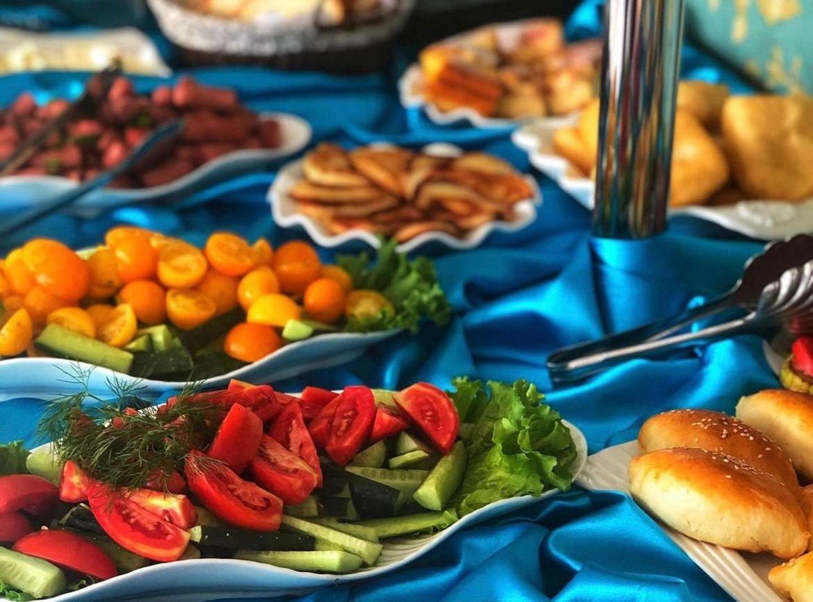 Гостиничный Комплекс Жеты Казына Zharkent Buitenkant foto