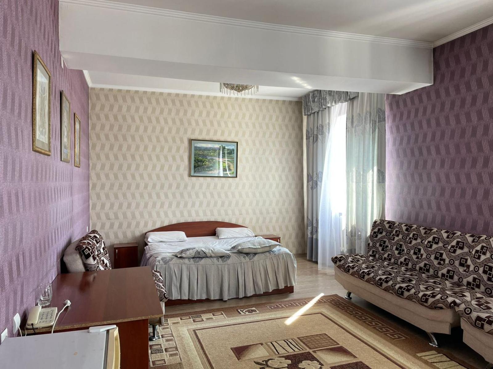 Гостиничный Комплекс Жеты Казына Zharkent Buitenkant foto
